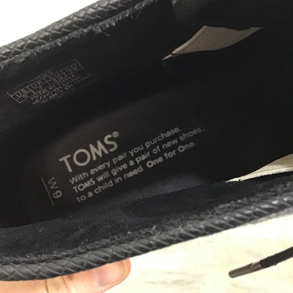 Tom Wedges - Picture 3 of 4